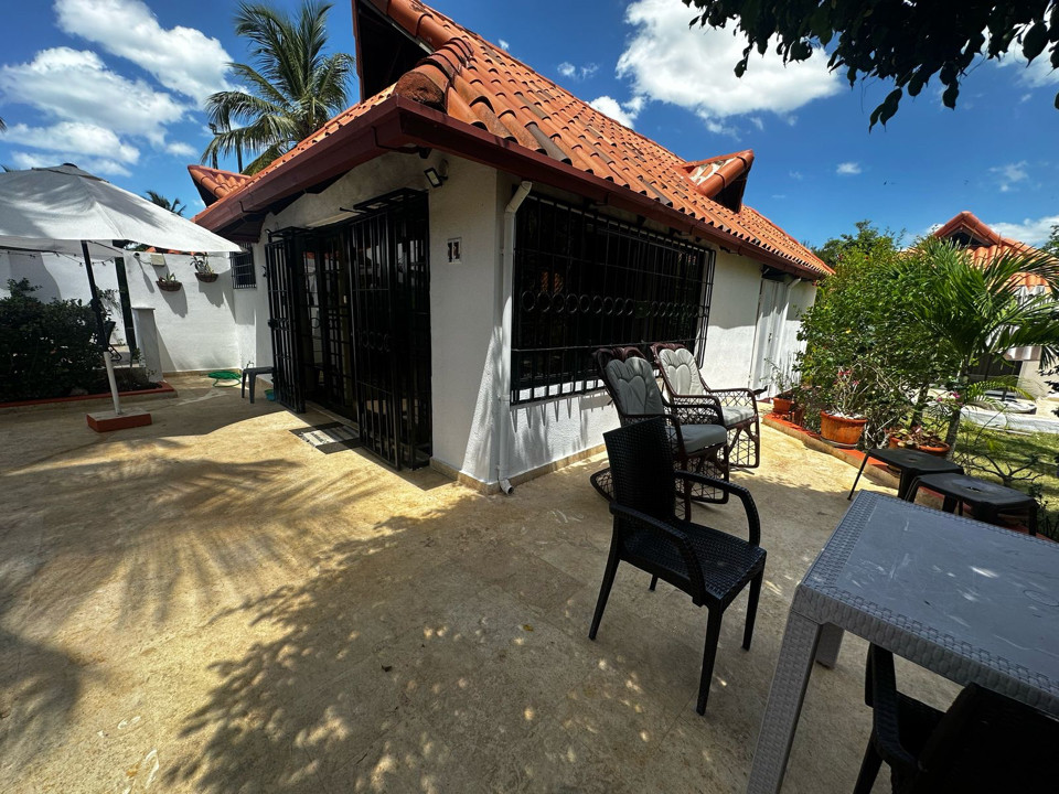 casas vacacionales y villas - Villa en venta en boca chica  6