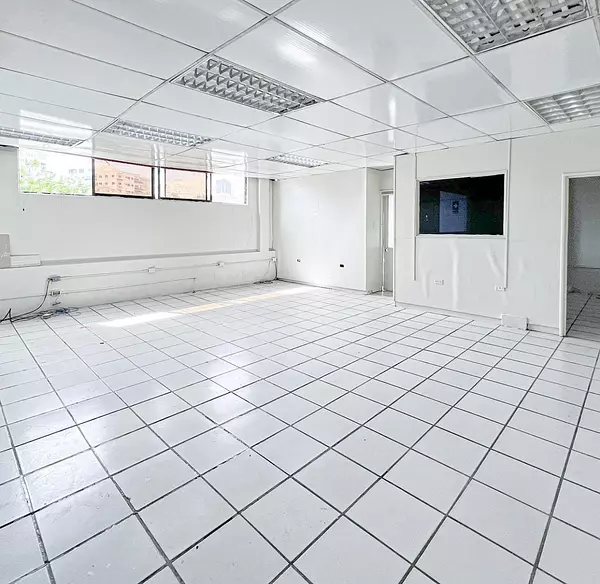 oficinas y locales comerciales - Nave industrial céntrica  5