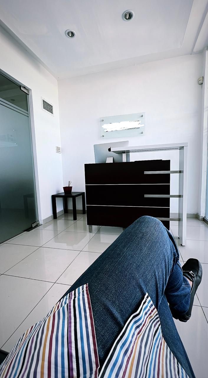 oficinas y locales comerciales - Alquilo oficina amueblada moderna  1