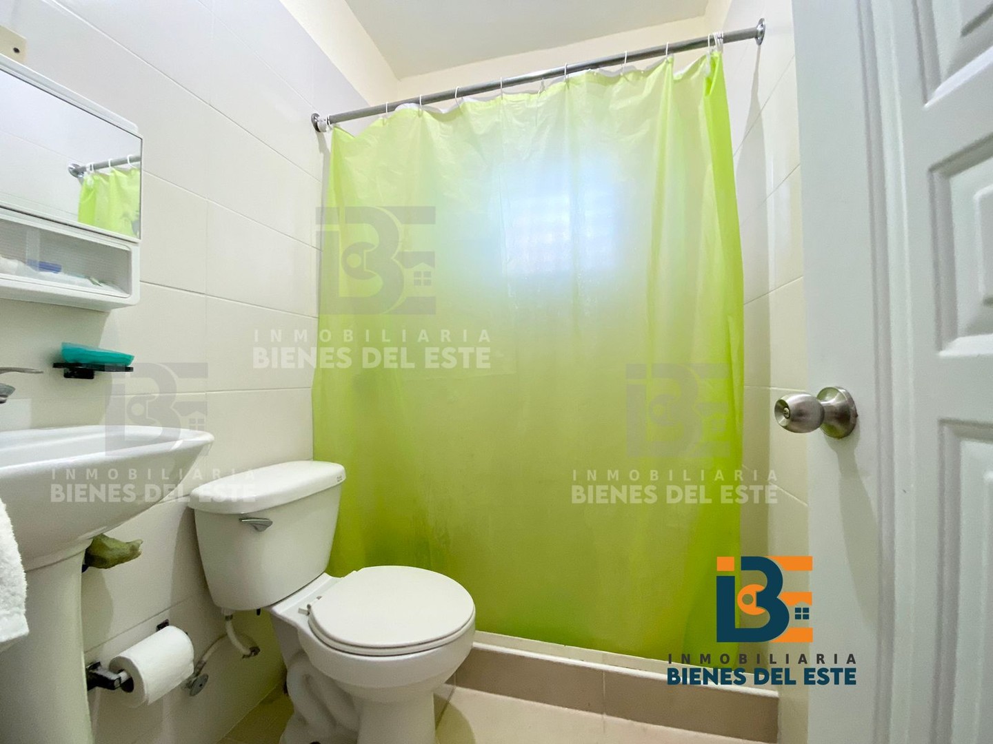 casas - Vivienda de dos niveles en Residencial Cerrado 7