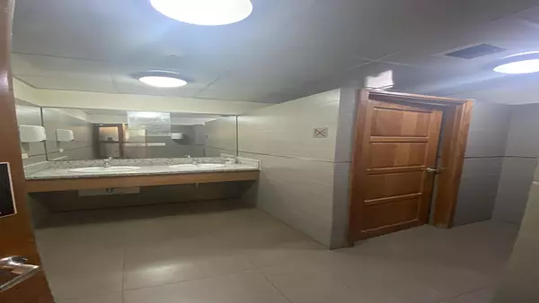 oficinas y locales comerciales - ALQUILER LOCAL PARA OFICINA DE 379m2 - EVARISTO MORALES 4
