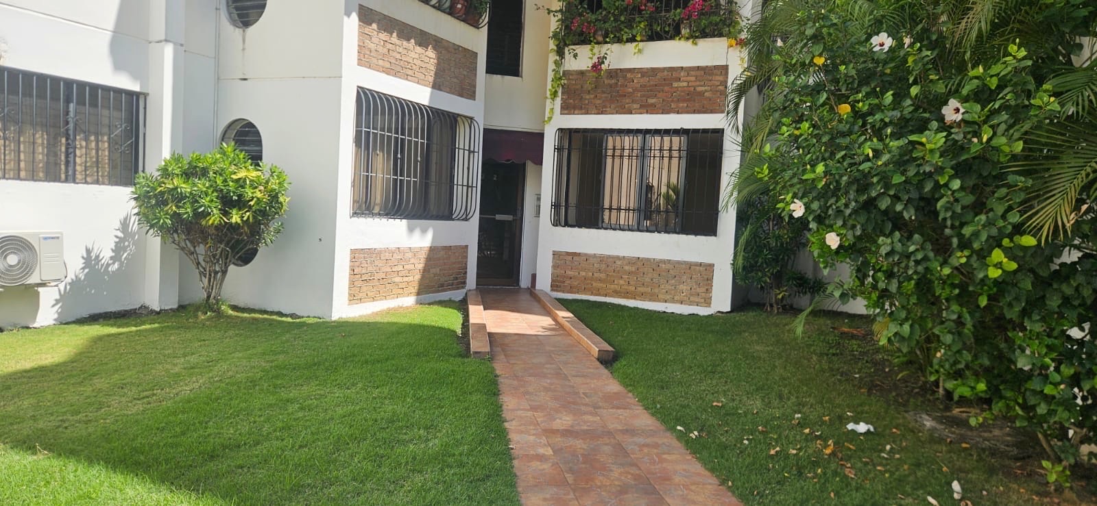 apartamentos - hermoso apartamento en excelente ubicación en serralles  4