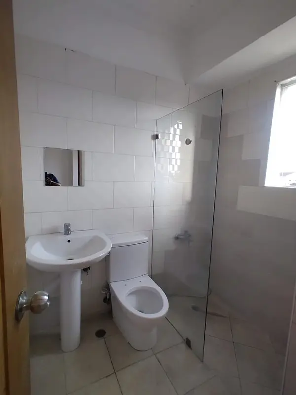apartamentos - VENDO EN LOS RESTAURADORES:
PRECIO RD$. 9.2 Millones
3 Habitaciones 
2 parqueos 5