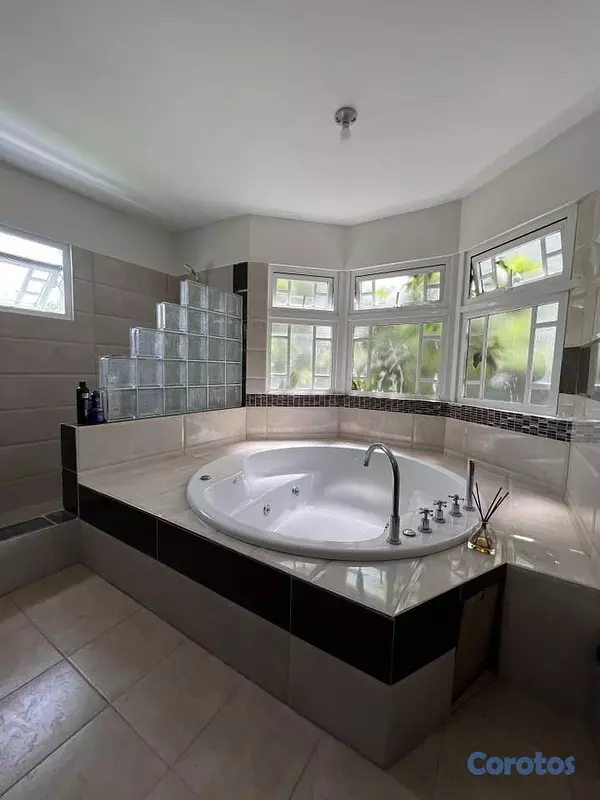 casas - Vendo Casa en Cuenta Hermosa 5