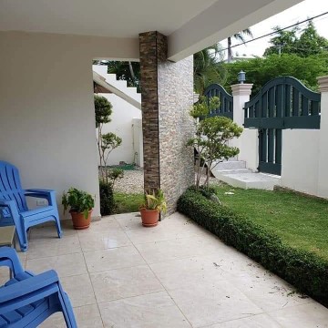 casas - Acogedora casa amueblada en residencial tranquilo a 4 minutos de la playa 0