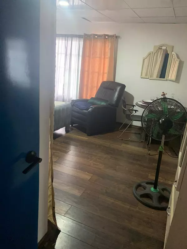 oficinas y locales comerciales - Alquiler Habitacion Amueblada Ubicada en Gazcue 3