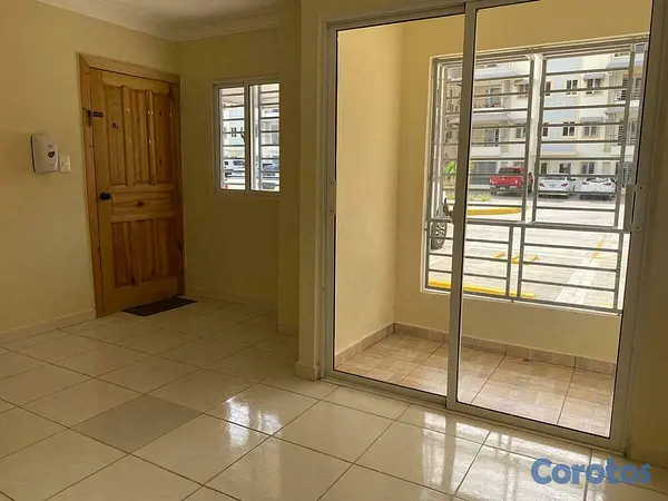 apartamentos - Se vende primer nivel en el Distrito Nacional 2