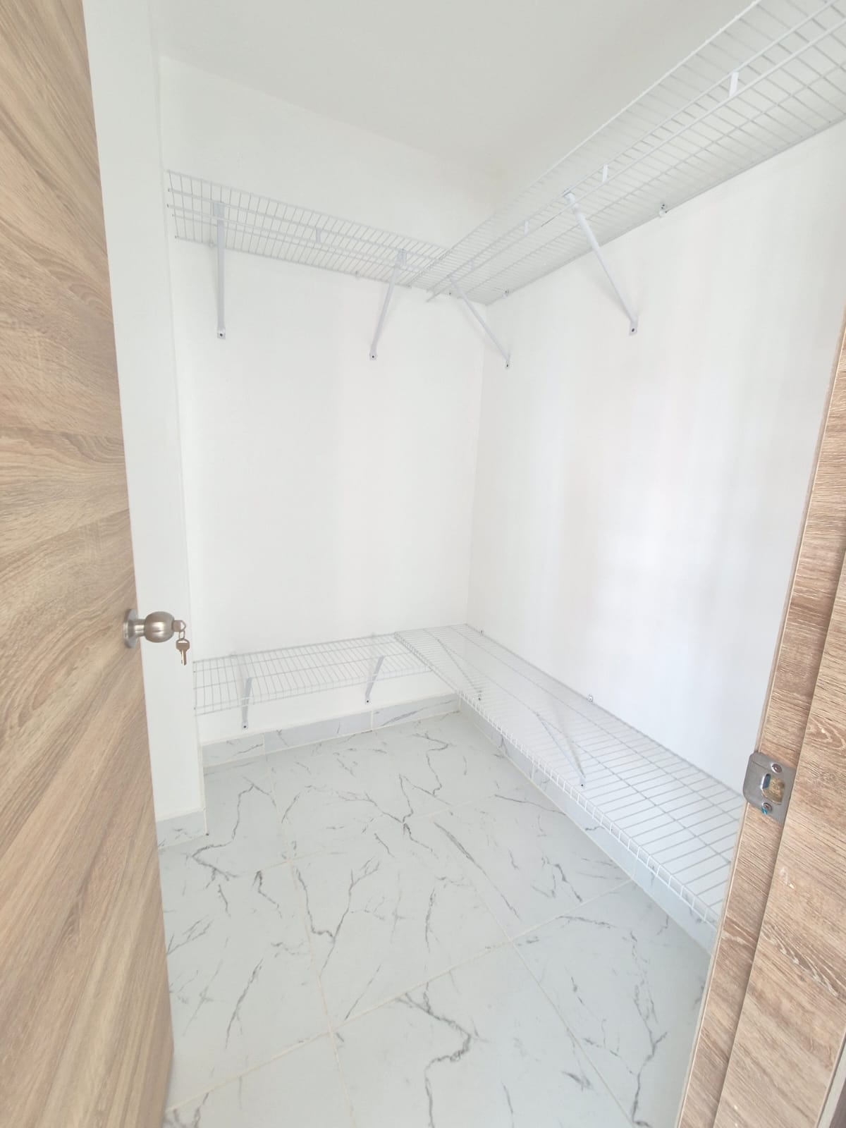 apartamentos - Apartamento 2do Nivel con Facil Accesibilidad 4