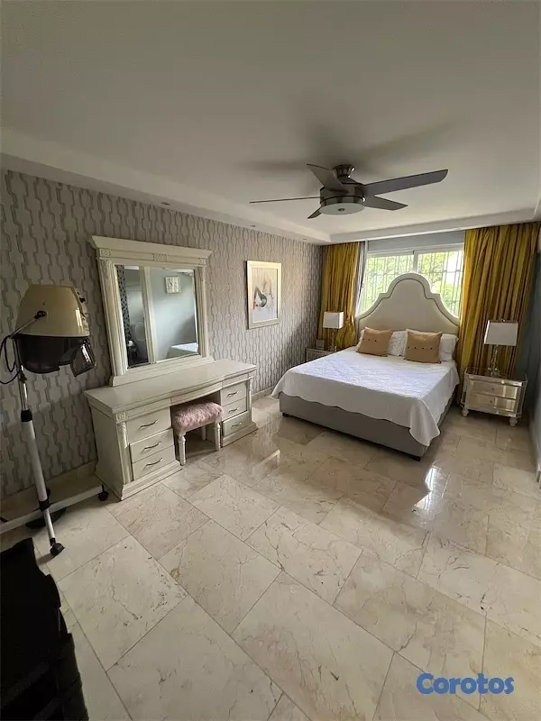 casas - Venta de casa en Arroyo Hondo 3 Distrito Nacional con piscina y 1200mts 9