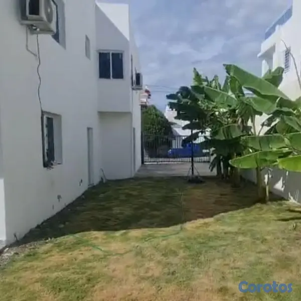 casas - VENDO casa en km 13 Aut. Duarte, detras de La Sire 3