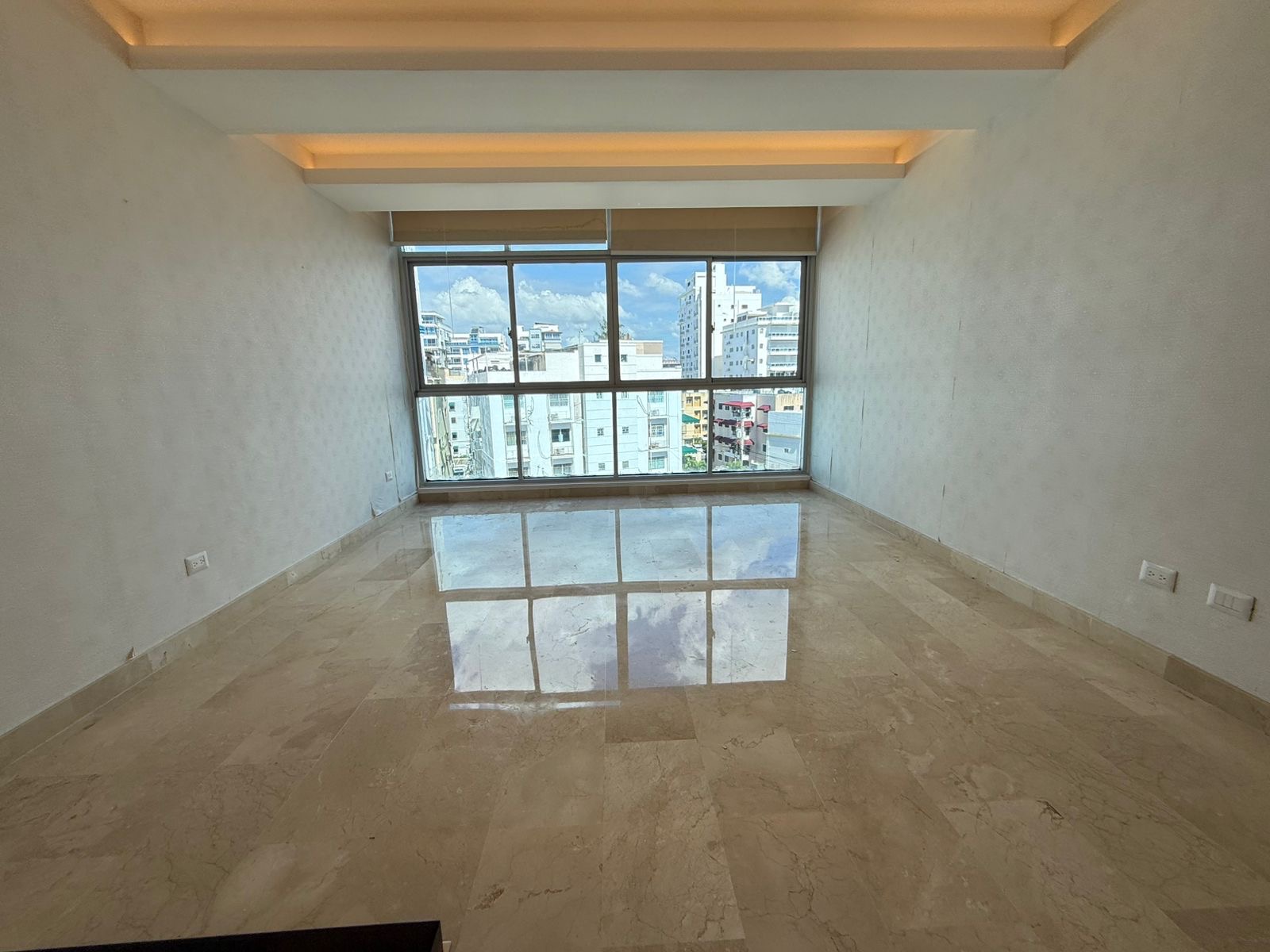 apartamentos - Vendo renacimiento piso 5 tres hab con su baño dos 8