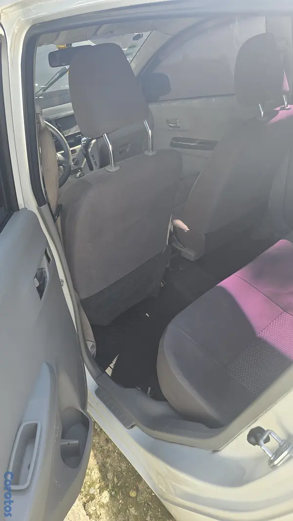 carros - Daihatsu mira 2015  6