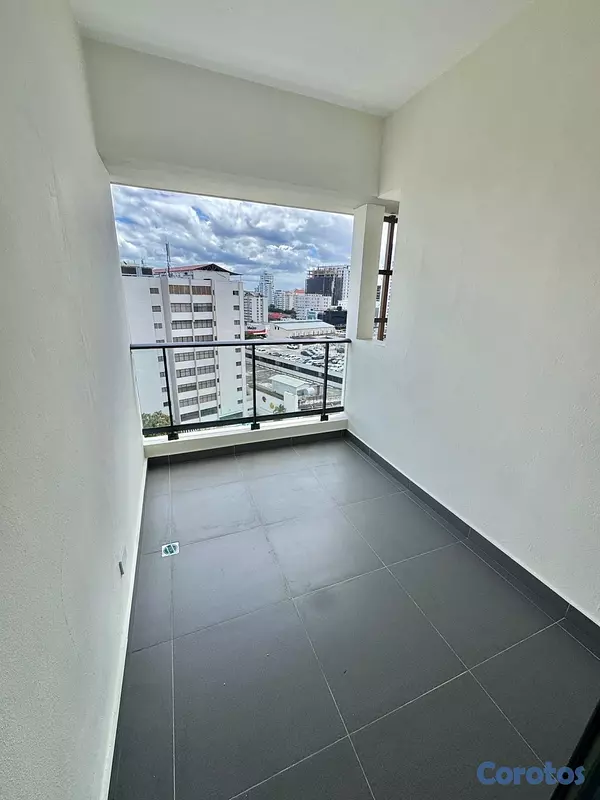 apartamentos - alquiló amueblado naco piso 11 dos habitaciones con baño balcón dos parqueos  2