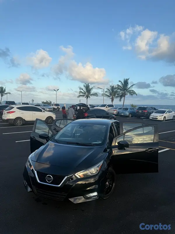 carros - nissan versa 2020 3
