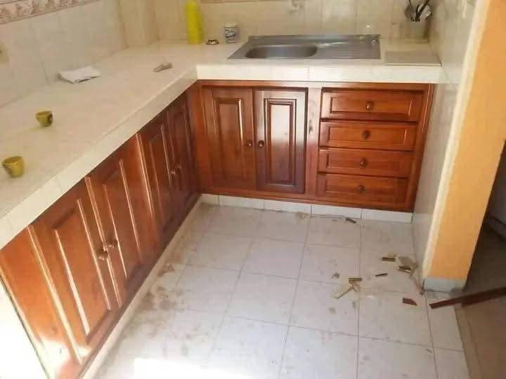 muebles y colchones - Gabinetes de cocina en caoba natural 