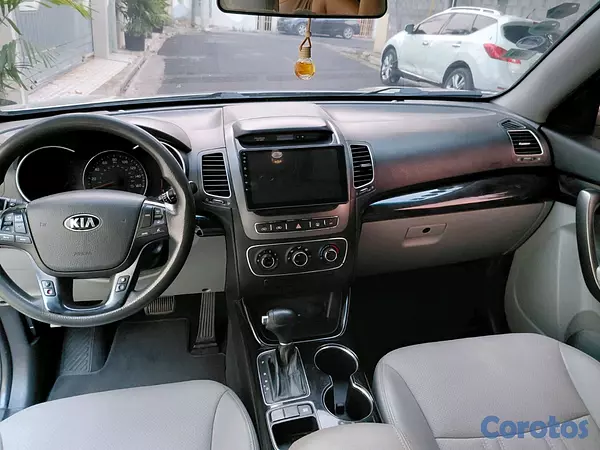 jeepetas y camionetas - 🚘 Kia Sorento 2015 en Venta 🚘 9