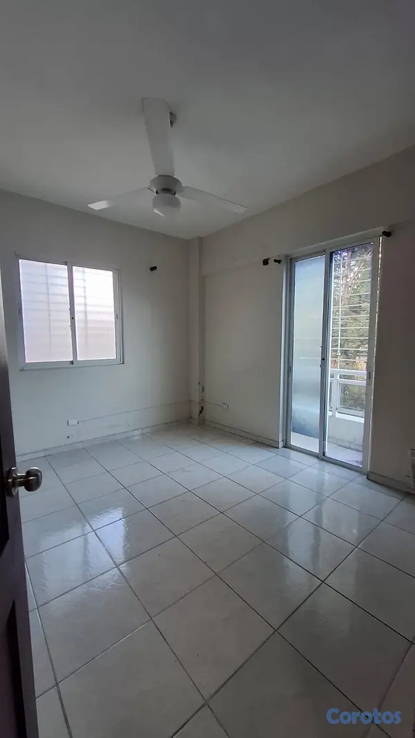 apartamentos - venta de apartamento 3er nivel de 135mts en la avenida independencia  8