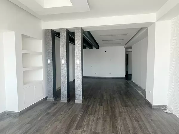 oficinas y locales comerciales - Local céntrico en Bella vista  4