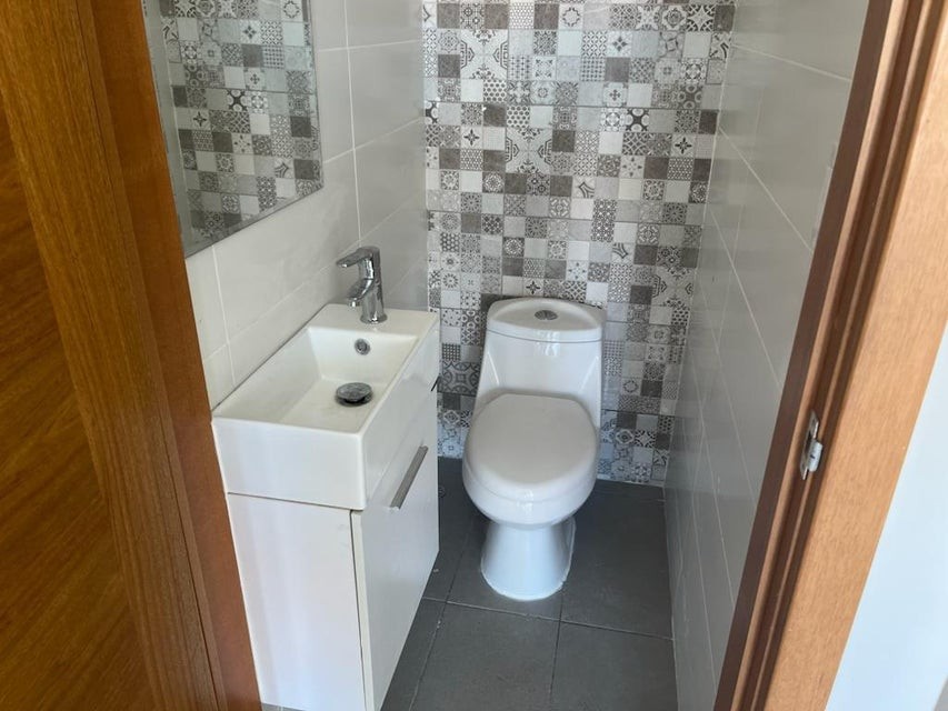 apartamentos - Apartamento a estrenar en alquiler #24-1153 piso 8, amplio, con balcón, ascensor 5