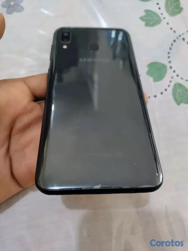 celulares y tabletas - Samsung Galaxy a20 desbloqueado 5