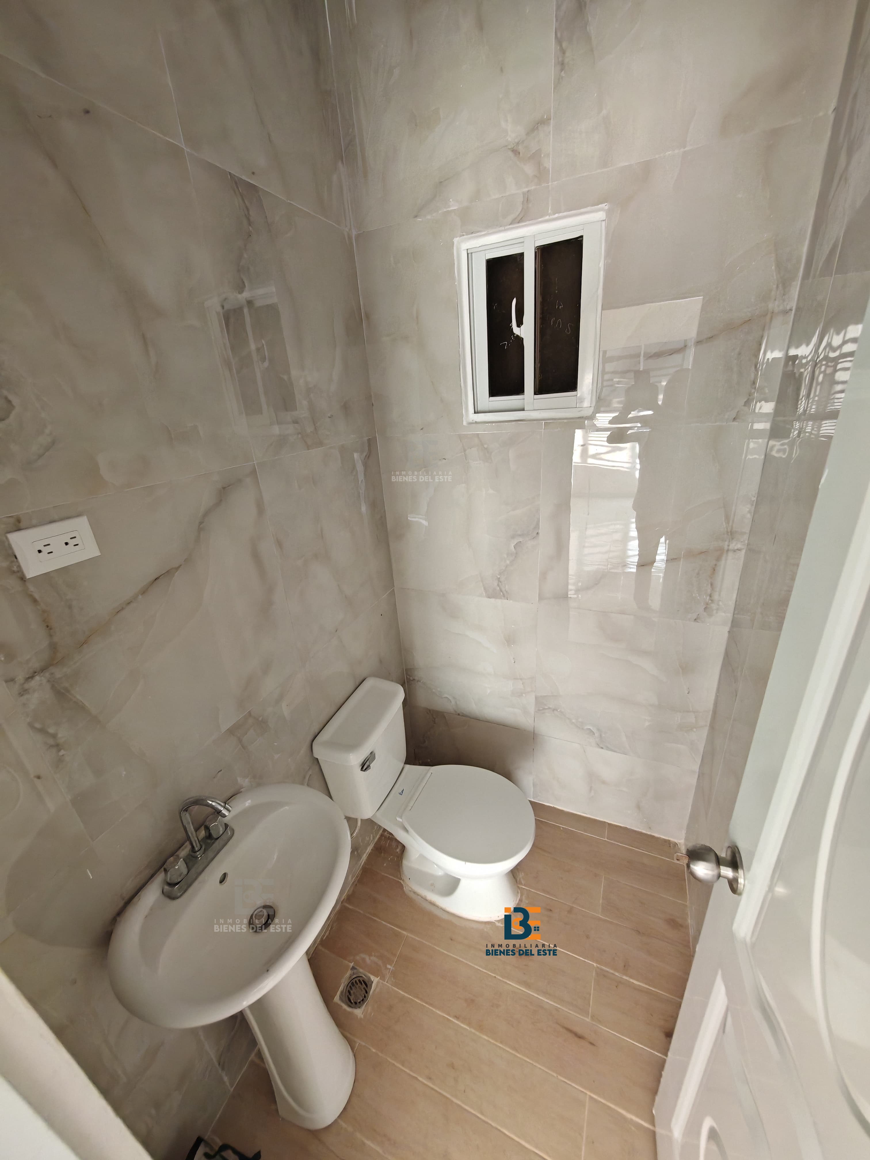 apartamentos - Se RENTA Apartamento con Baño de VisitaVilla Visan 2