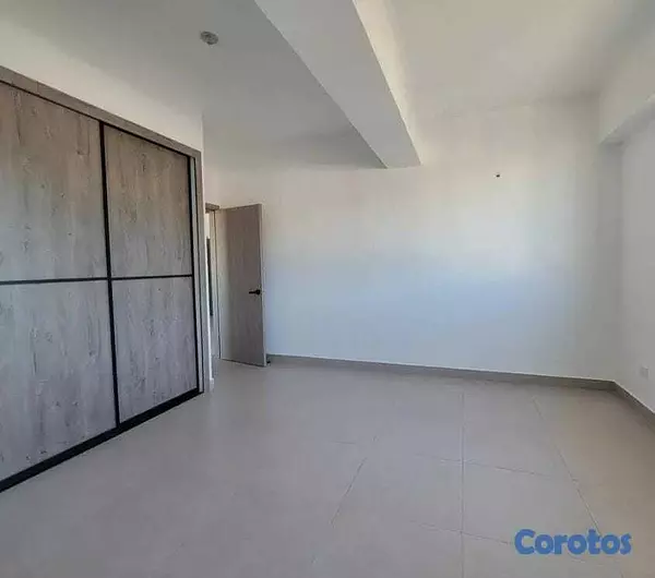 apartamentos - En Torre Moderna con Balcón y 2 parqueo techado 4