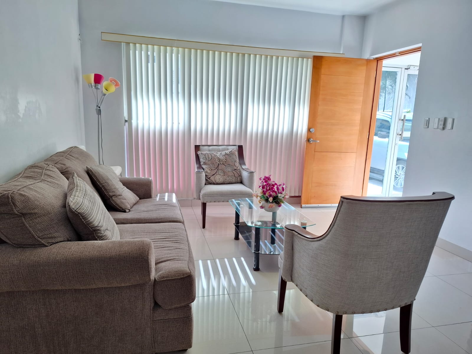 apartamentos - 🏡 Apartamento de 3 Habitaciones en Residencial  3