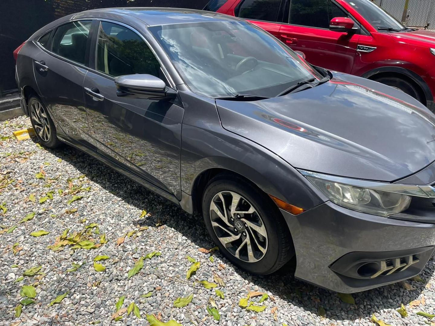 carros - Vendo Honda Civic  en Óptima condiciones 2