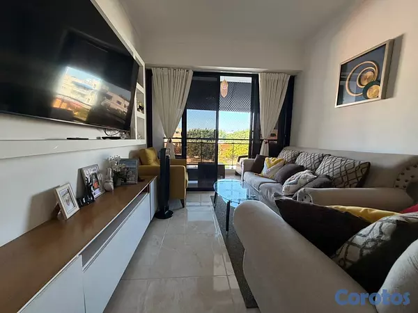 apartamentos - vendo independencia klm 7 piso 3 dos habitaciones dos baños balcón parqueo  17
