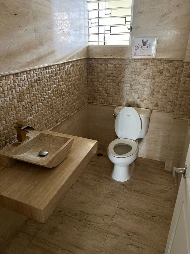 oficinas y locales comerciales - Local comercial 355 mts en Naco  4