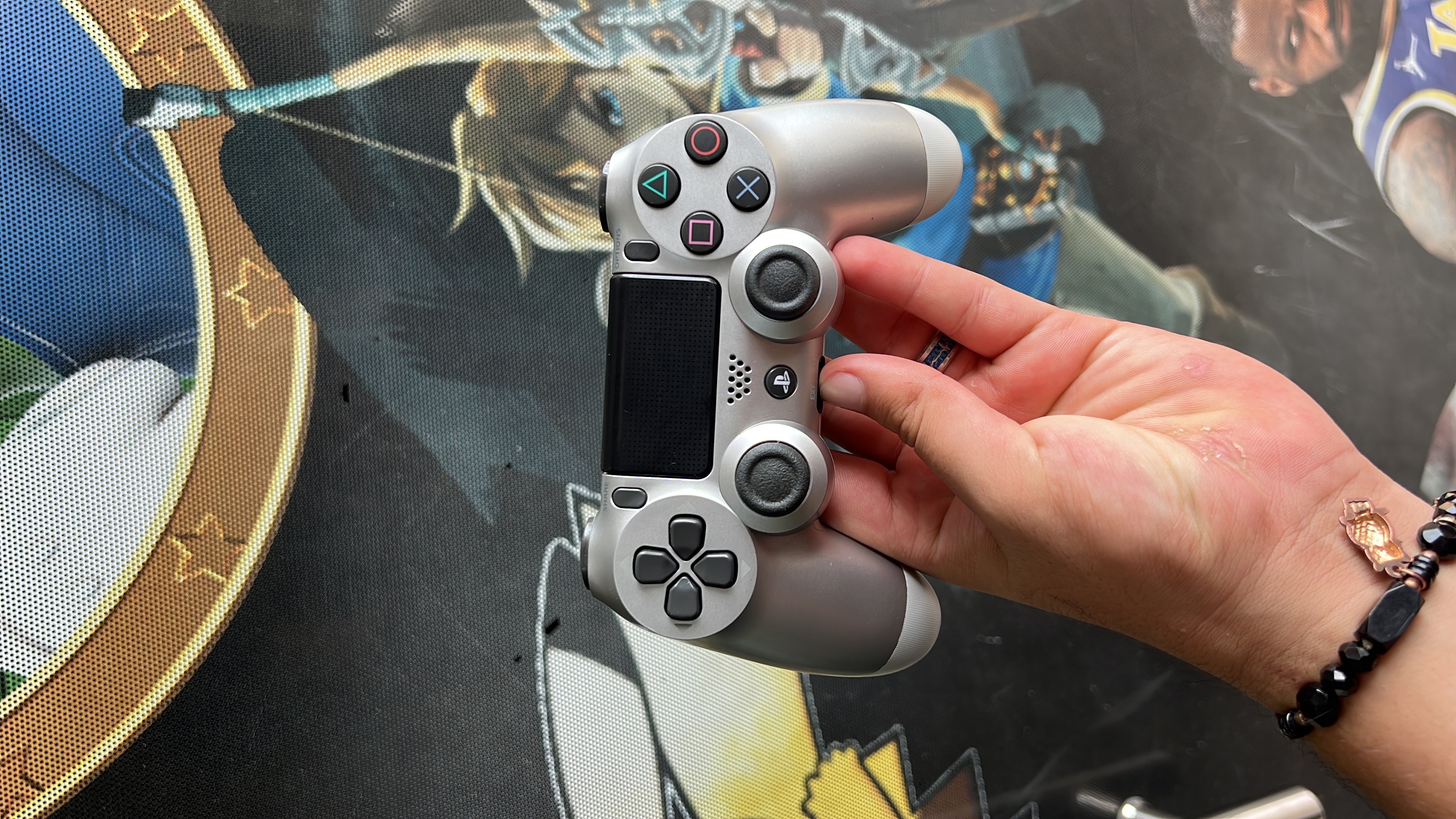 consolas y videojuegos - control ps4 gris original 