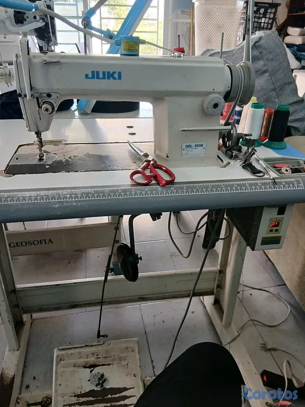 otros inmuebles - se vende maquina de coser marca JUKI industrial plana  2