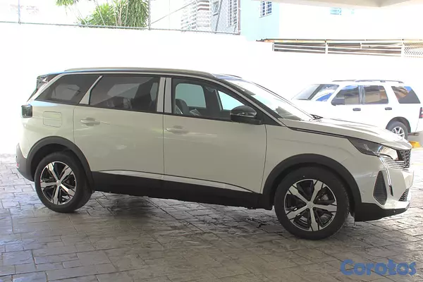 jeepetas y camionetas - Peugeot 5008 Allure 3