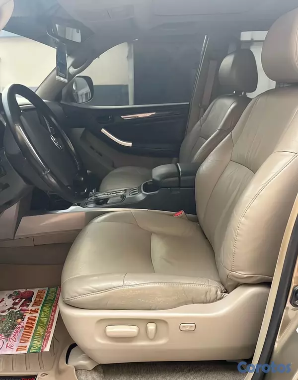 jeepetas y camionetas - este vehículo tiene financiamiento Diponible  11