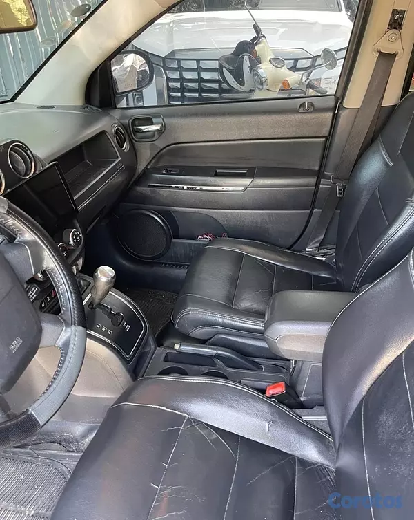 jeepetas y camionetas - JEEP COMPASS LIMETED 2010 6