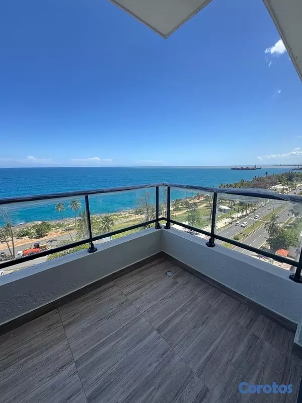apartamentos - venta de apartamentos en la avenida España Santo Domingo vista al mar y piscina  10