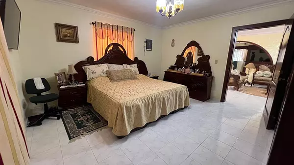 casas - Casa de dos niveles en venta, en Villa Aura Santo Domingo  10