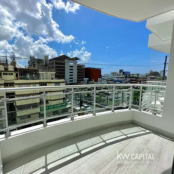 apartamentos - Se alquila apartamento en Evaristo Morales con linea blanca 3
