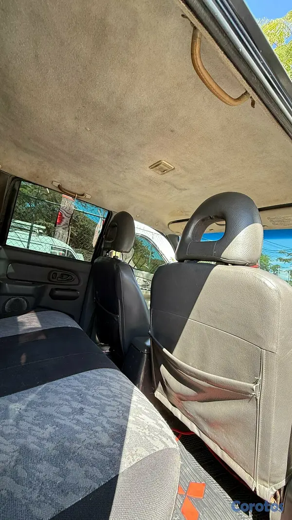 jeepetas y camionetas - Mitsubishi L 200  3