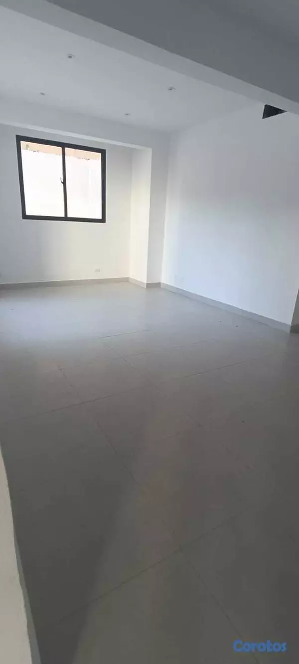 oficinas y locales comerciales - *131 m² bien distribuidos *3 parqueos *Terraza 7