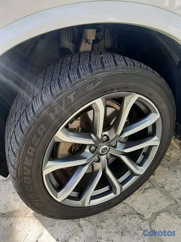 jeepetas y camionetas - volvo XC90 2018 t5 5
