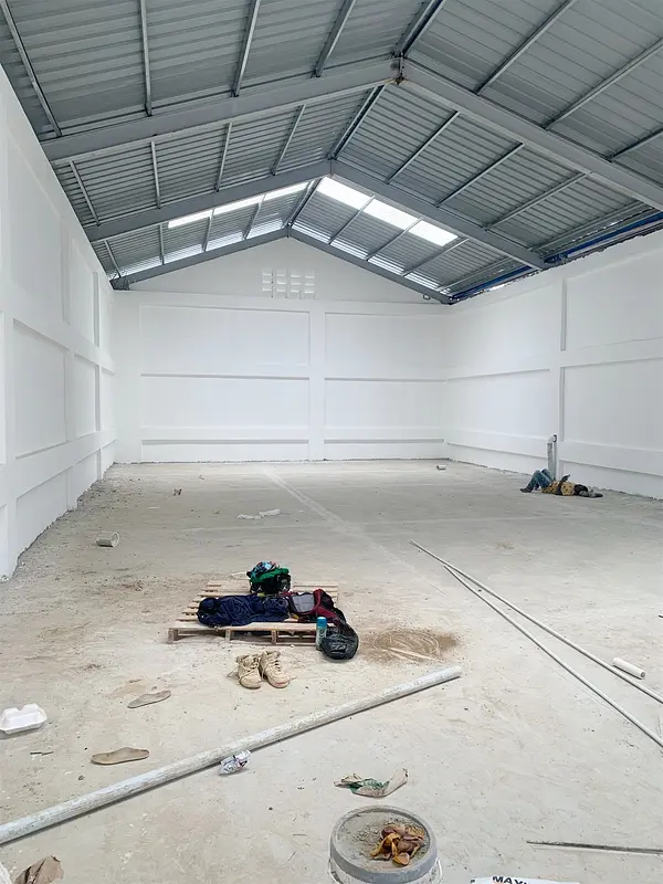 oficinas y locales comerciales - Nave industrial en Herrera  4