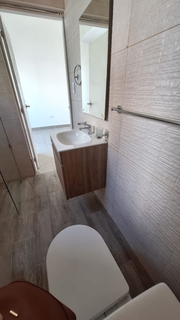 apartamentos - Vendo Apartamento en el Sector Naco
110 metros
3 nivel
Balcón
Precio: U$220,000 7