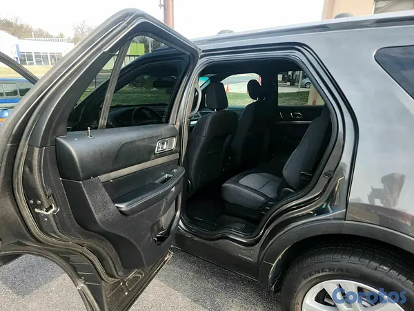 jeepetas y camionetas - Ford Explorer xlt 2019 10