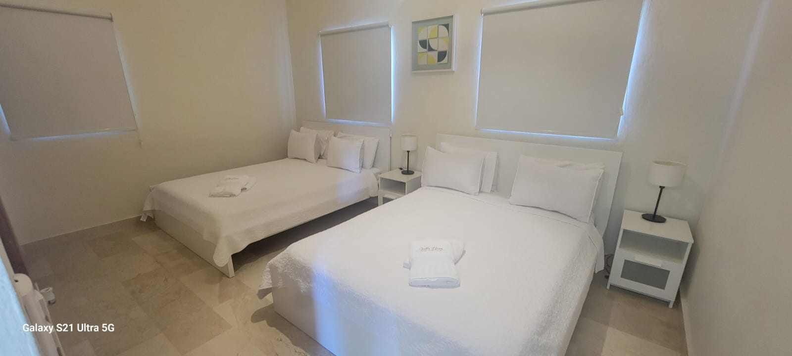 casas vacacionales y villas - Villa de 2 Niveles con 4 Habitaciones En Metro 2