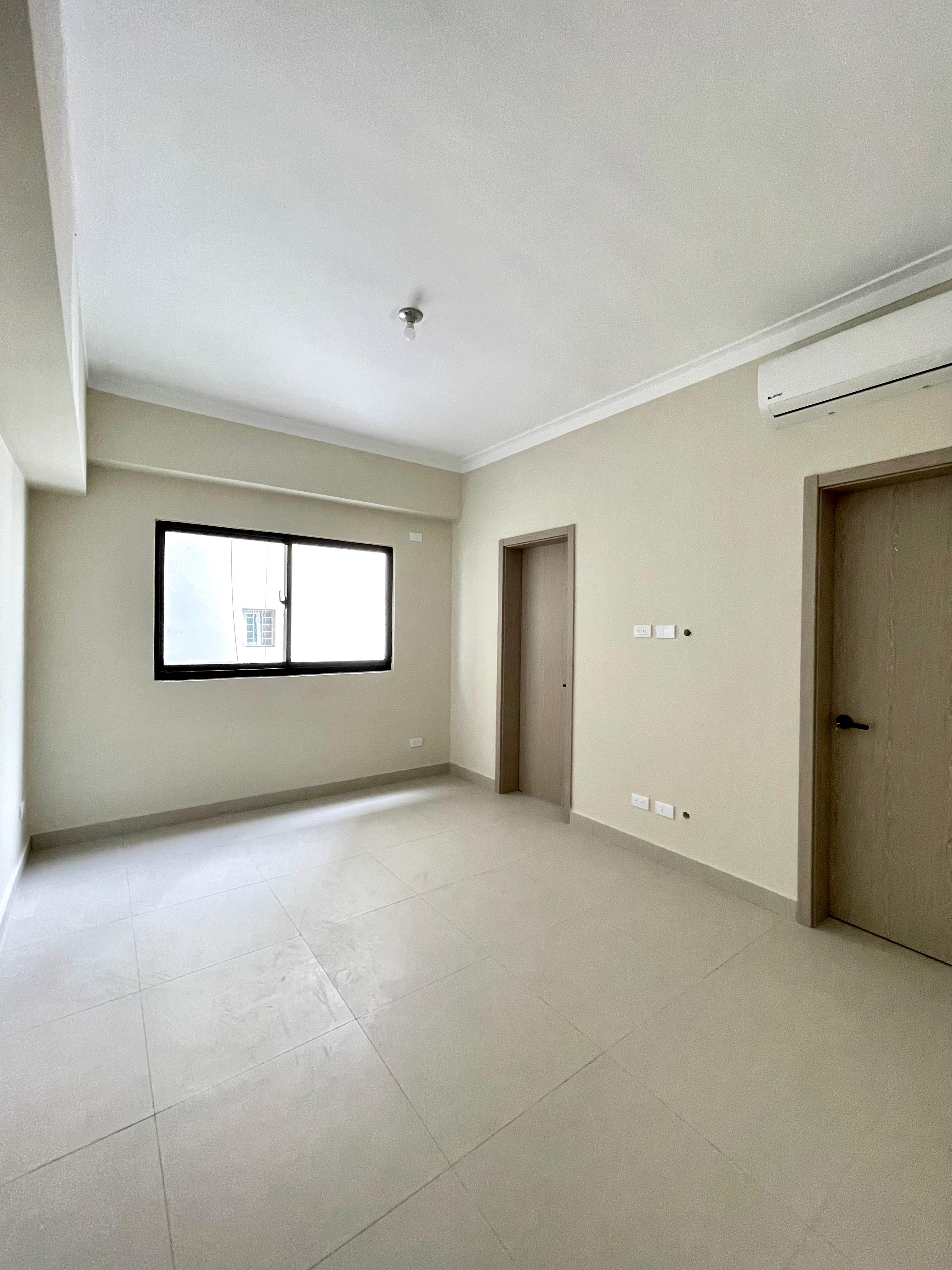 apartamentos - Rento apartamento con la línea blanca en Evaristo Morales  1