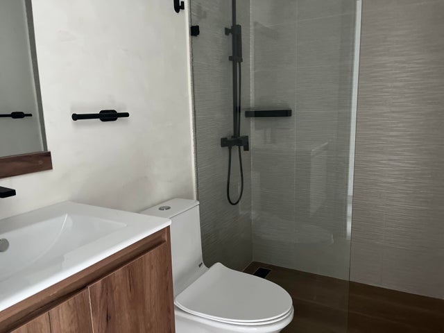 apartamentos - Apartamento en Alquiler en Naco 8