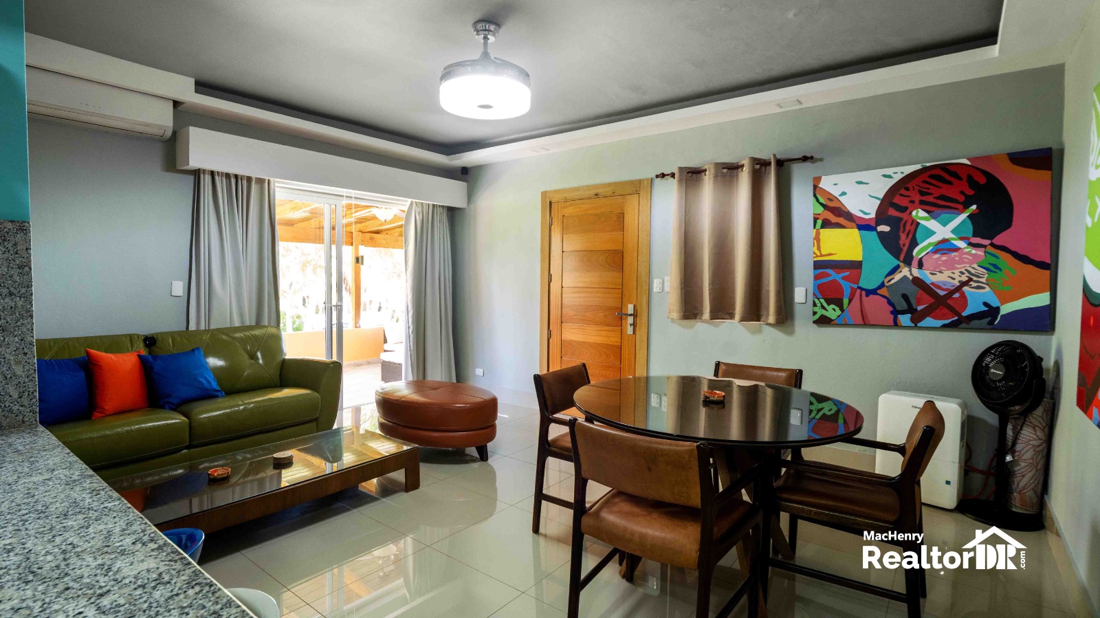 apartamentos - Apartamento Renovado de 3 Habitaciones y 3 Baños  8