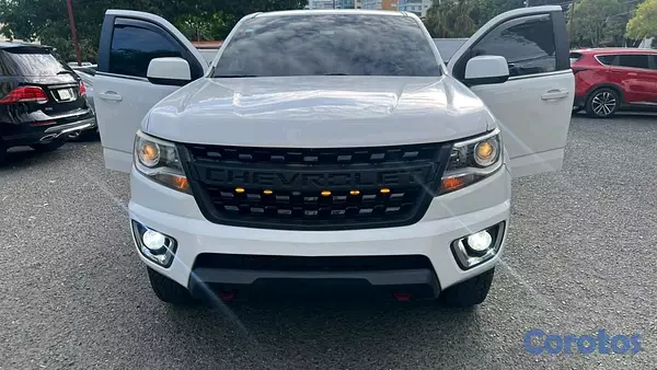 jeepetas y camionetas - chevolet colorado 2019 10