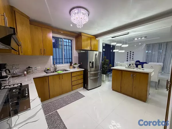 casas - vendo casa de 3 nivel el corona plaza Santiago  3
